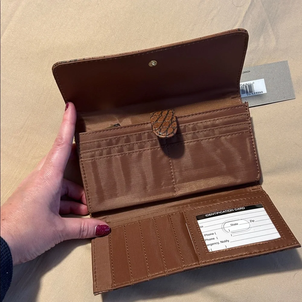 $50 MSRP Kenneth Cole Reaction Faux Croc Embossed Full Size Wallet Brown NWT